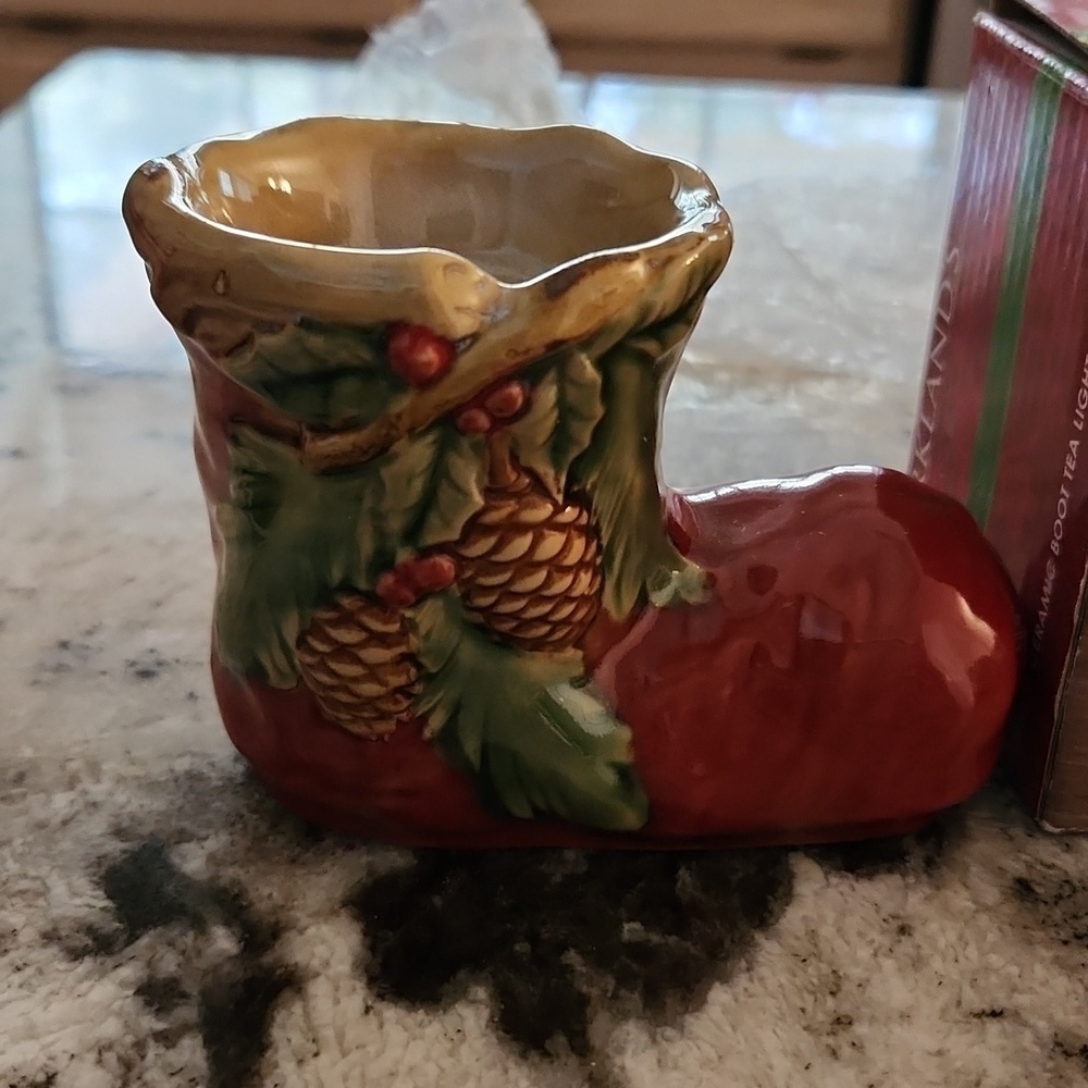 Kirklands ceramic boot tea light holder Christmas boot new in box